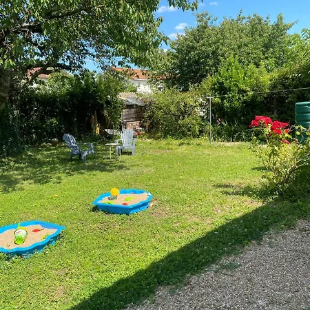 La Maison Des Reves T4 Avec Jardin Holiday home